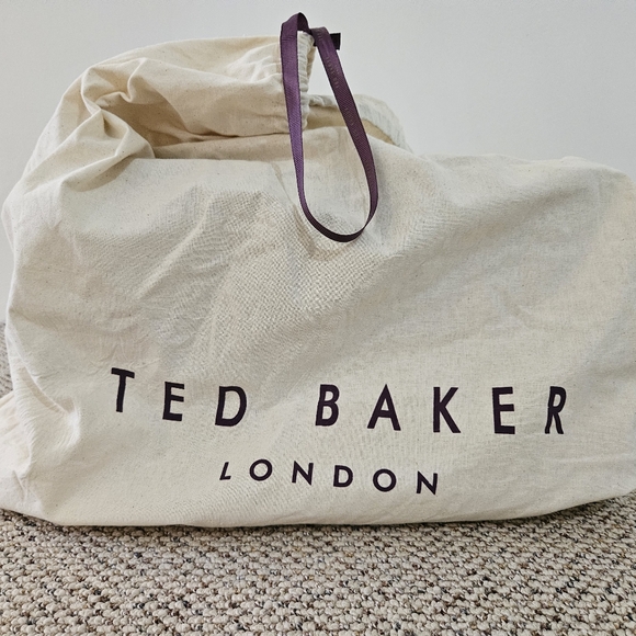 Ted Baker Purse, Never Used - Picture 4 of 4